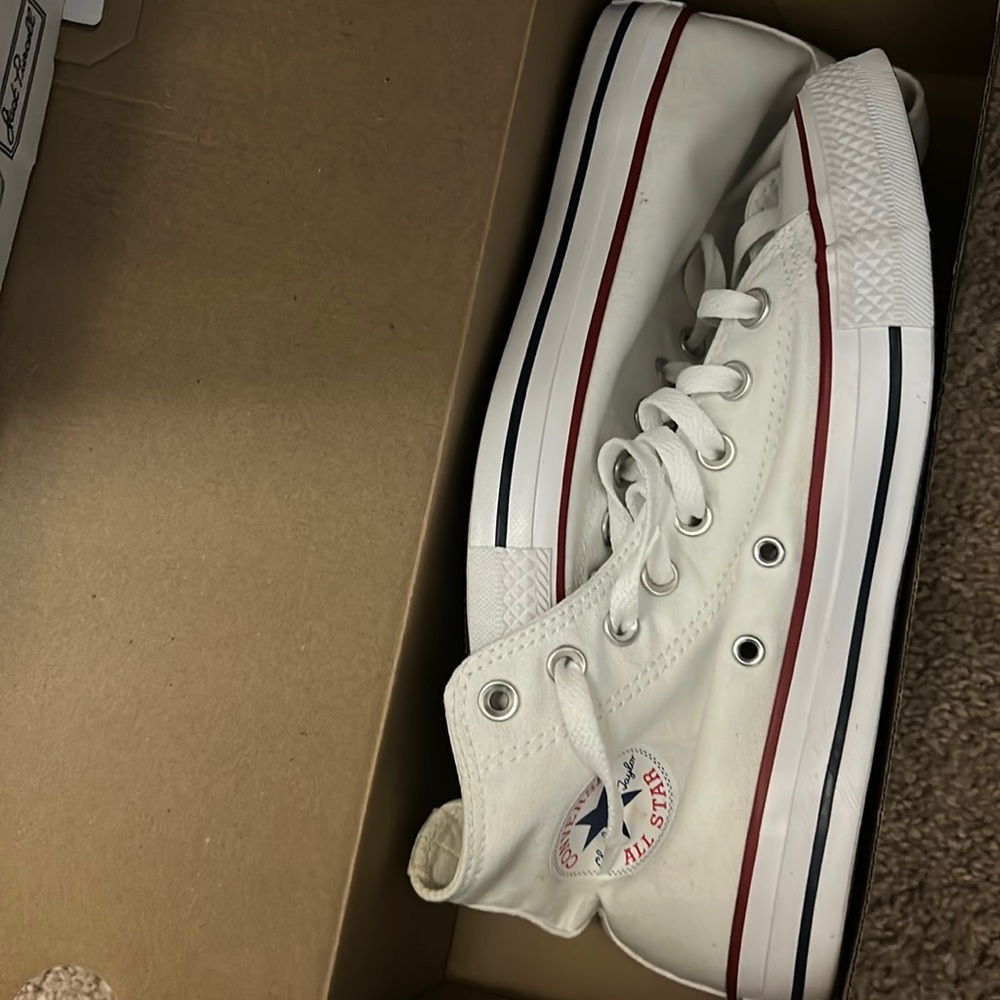 white all star converses